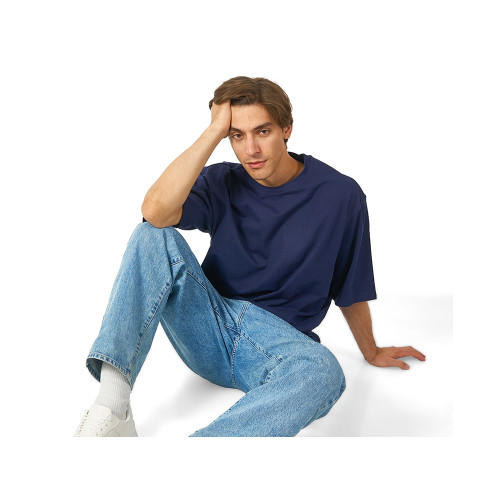 Футболка Berlin к/р оверсайз, 100% хлопок, 180гр, темно-синий Футболка Berlin к/р оверсайз, 100% хлопок, 180гр, темно-синий