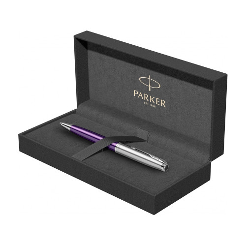 Шариковая ручка Parker Sonnet Essentials Violet SB Steel CT, цвет чернил black, перо: M, в подарочной упаковке. Шариковая ручка Parker Sonnet Essentials Violet SB Steel CT, цвет чернил black, перо: M, в подарочной упаковке.