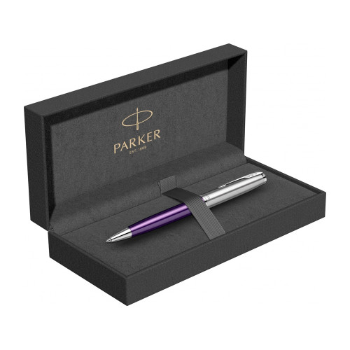 Шариковая ручка Parker Sonnet Essentials Violet SB Steel CT, цвет чернил black, перо: M, в подарочной упаковке. Шариковая ручка Parker Sonnet Essentials Violet SB Steel CT, цвет чернил black, перо: M, в подарочной упаковке.
