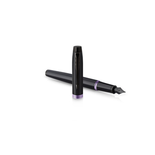 Перьевая ручка Parker IM Vibrant Rings Flame Amethyst Purple, стержень:F, цвет чернил: blue, в подарочной упаковке. Перьевая ручка Parker IM Vibrant Rings Flame Amethyst Purple, стержень:F, цвет чернил: blue, в подарочной упаковке.