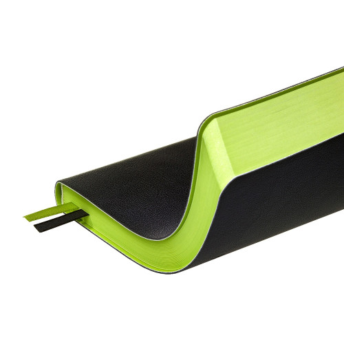 Ежедневник А5 датированный Boston 2026, черный с салатовым обрезом Ежедневник А5 датированный Boston 2026, черный с салатовым обрезом