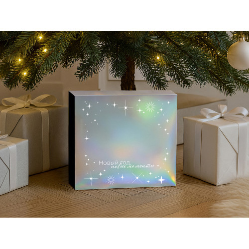 Подарочная коробка с голографическим шубером Aurora, L, вн. размер 260х260х100 мм.