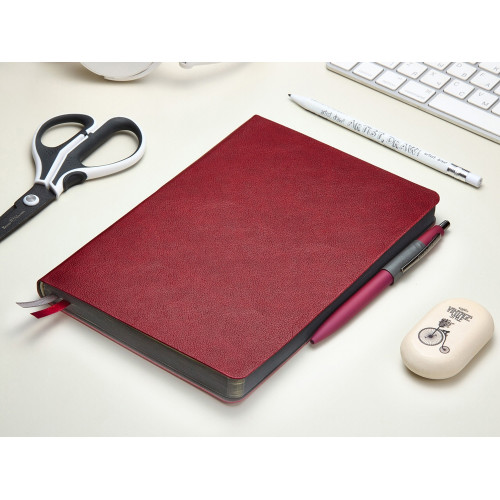 Ежедневник А5 датированный Boston 2026, бордовый с серым обрезом Ежедневник А5 датированный Boston 2026, бордовый с серым обрезом