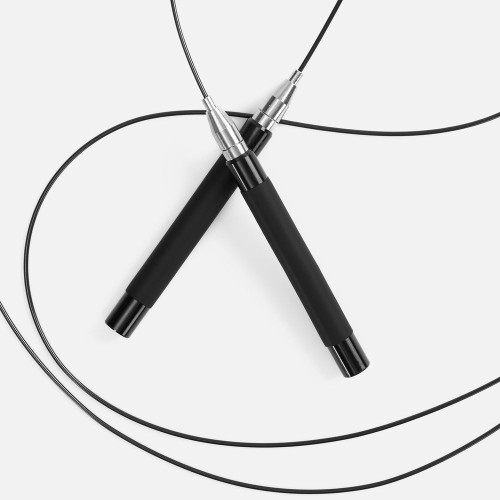 Скоростная скакалка Profi Comfi, черная Скоростная скакалка Profi Comfi, черная