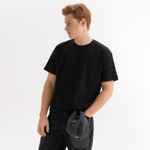 Футболка унисекс Крис (Kris), 150 гр., черная Футболка унисекс Крис (Kris), 150 гр., черная