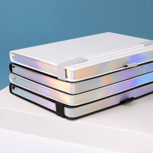 Ежедневник Гэлакси (Galaxy) недатированный, жесткая обложка, срез голограф. фольга, черный